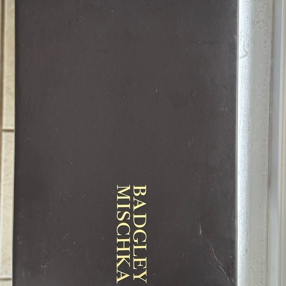 Badgley Mischka black satin peep toe pumps, 4 inch heel - Picture 4 of 6